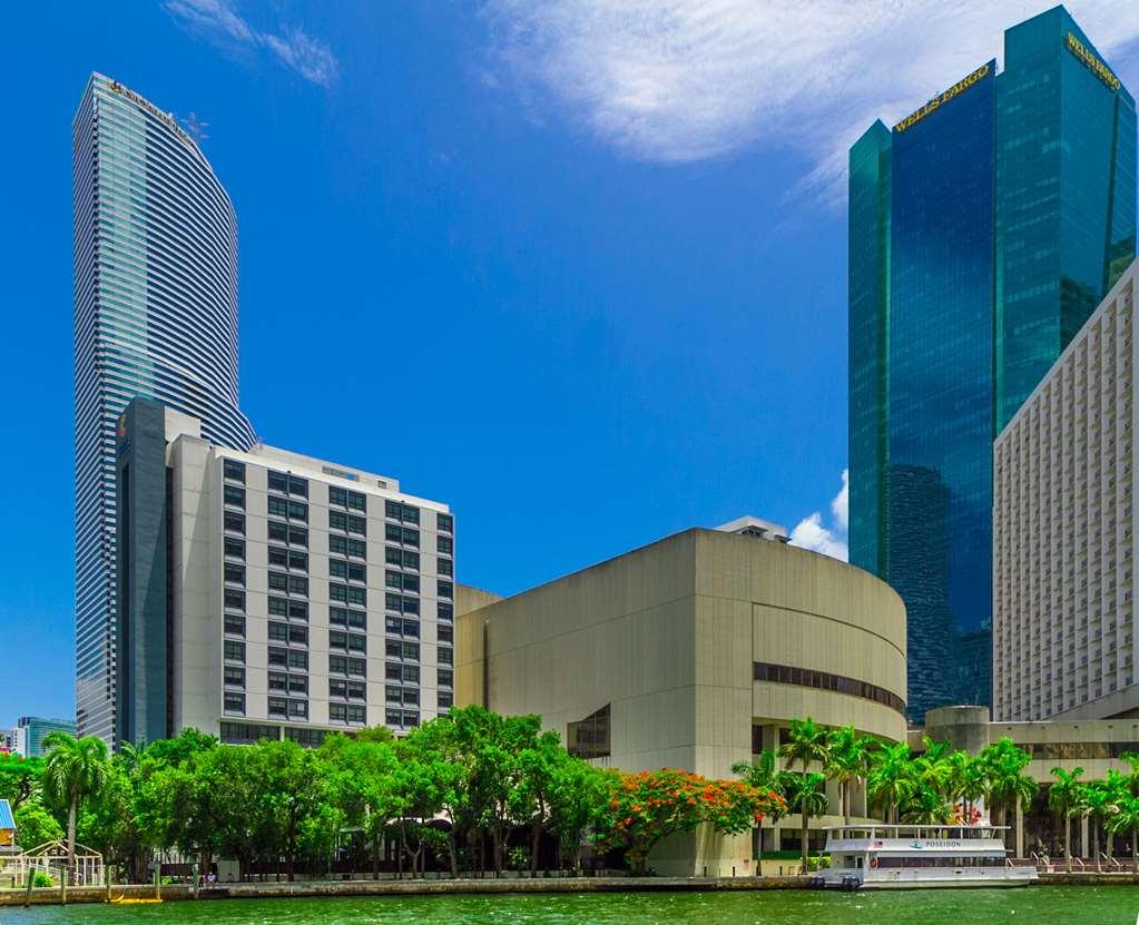 Comfort Inn & Suites Downtown Brickell-Port Of Miami Exteriér fotografie